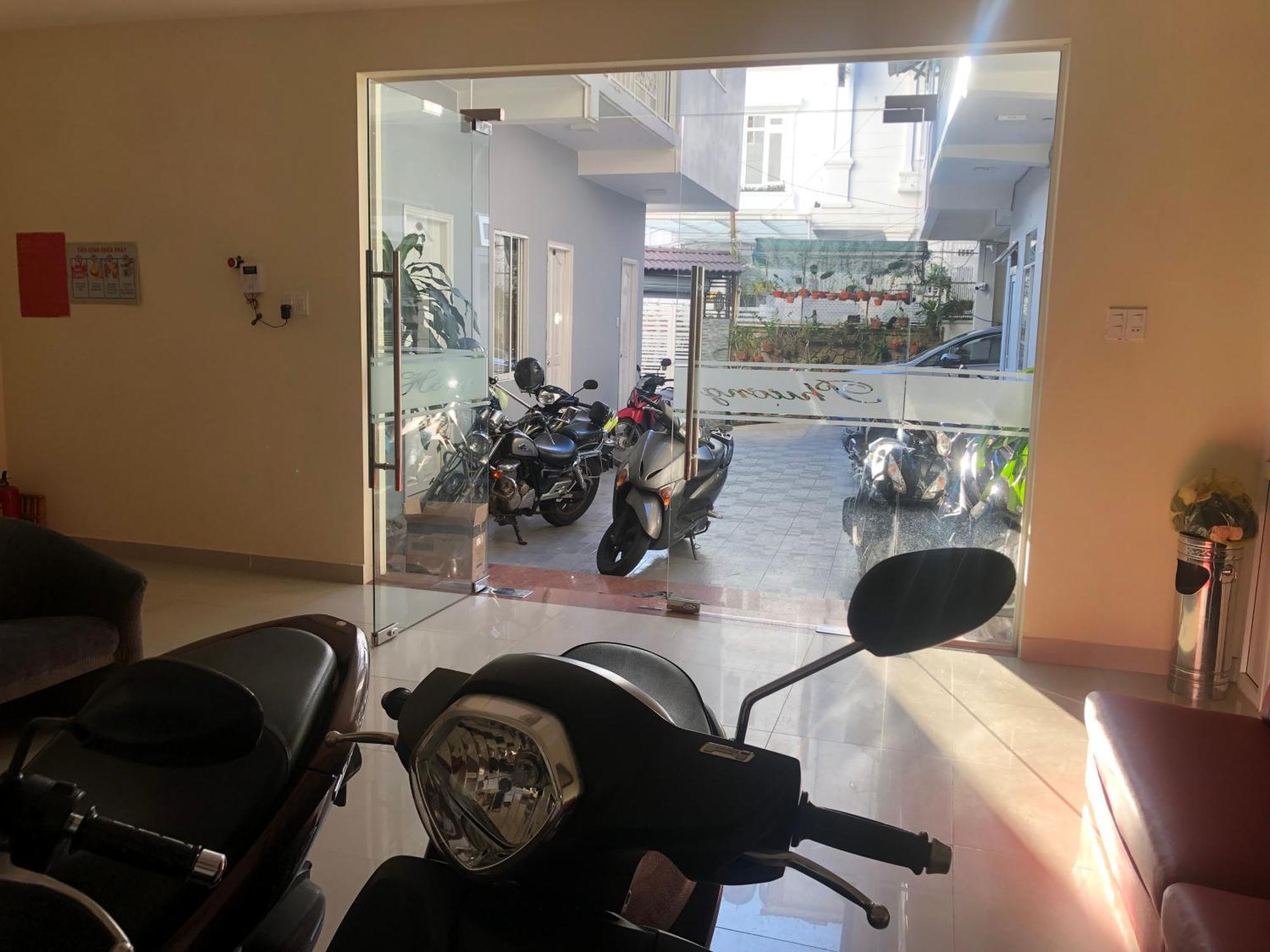 Phuong Hong Guesthouse Dalat Bagian luar foto